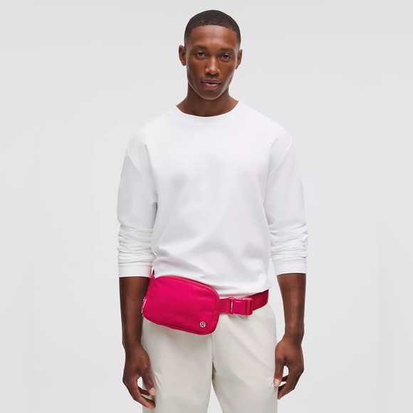 Lululemon Everywhere Belt Bag 1L- Pink Dragonfruit - Picture 6 of 6